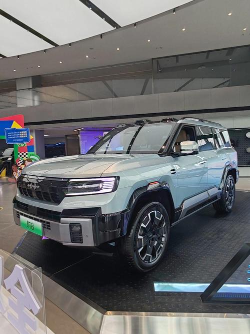 惠州179比亚迪方程豹硬派越野的爆款，英菲尼迪35周年与你共成长